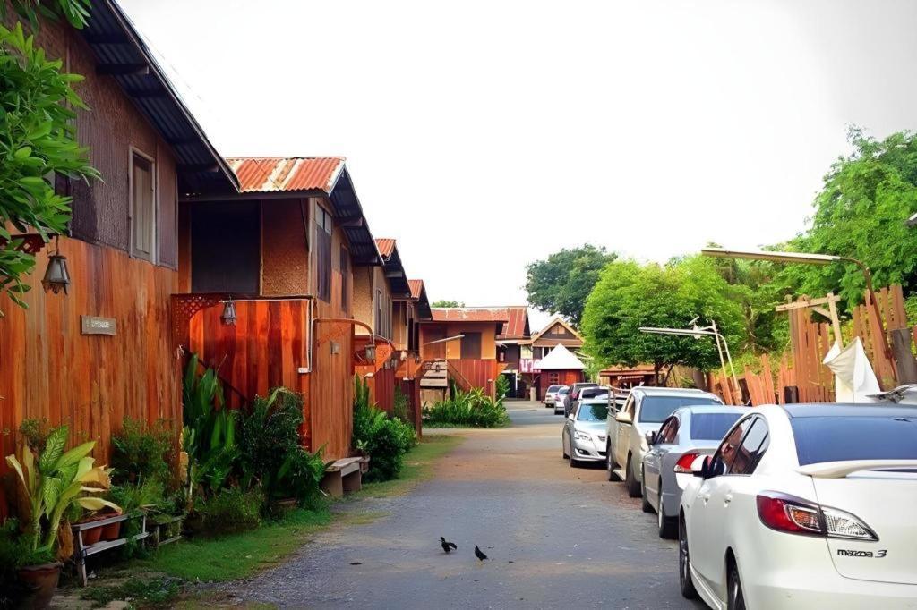 Jidapa Resort Phra Nakhon Si Ayutthaya Dış mekan fotoğraf